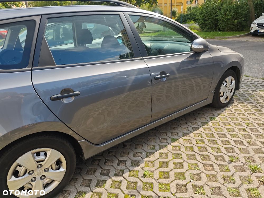 Hyundai i30 1.4 Comfort EU5 - 5