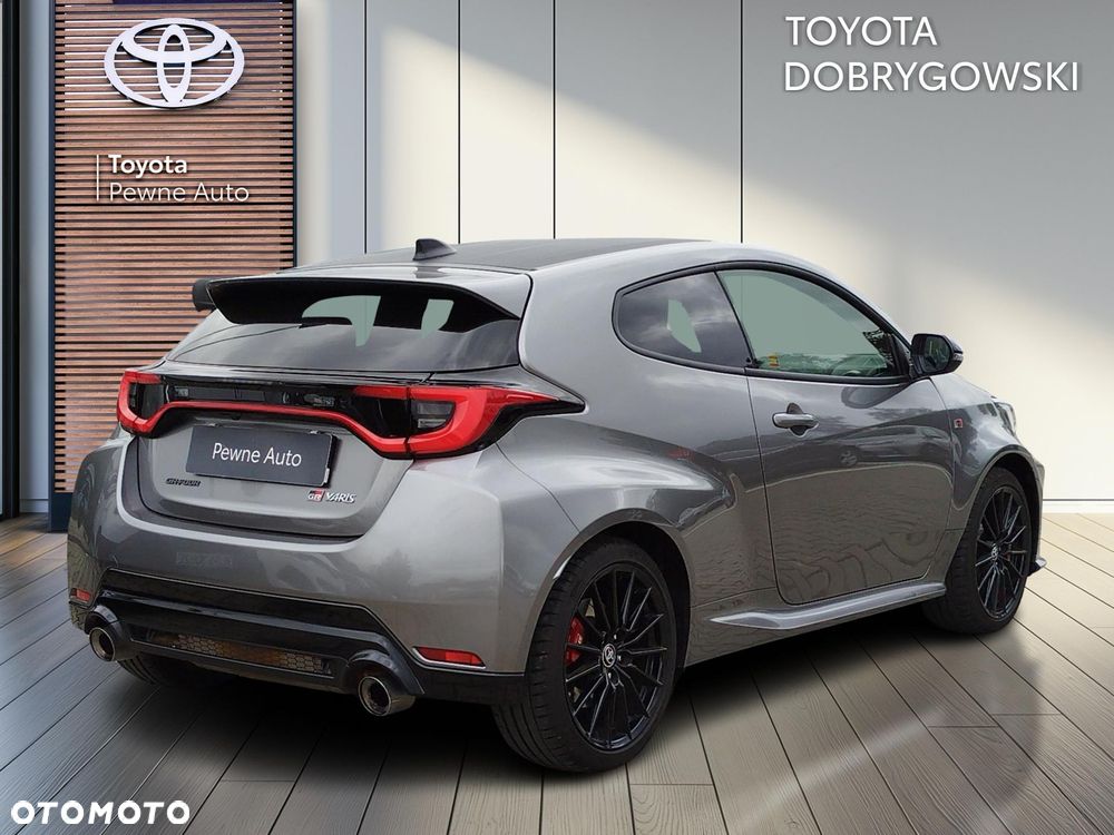 Toyota Yaris - 5