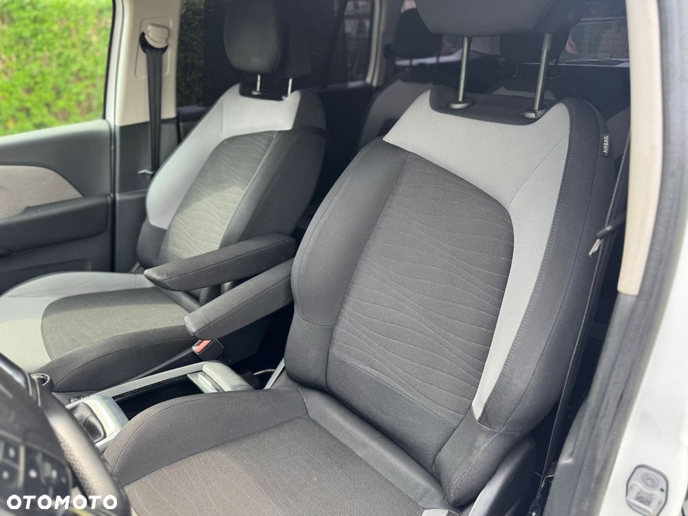 Citroën C4 Picasso 1.6 e-HDi Intensive - 9
