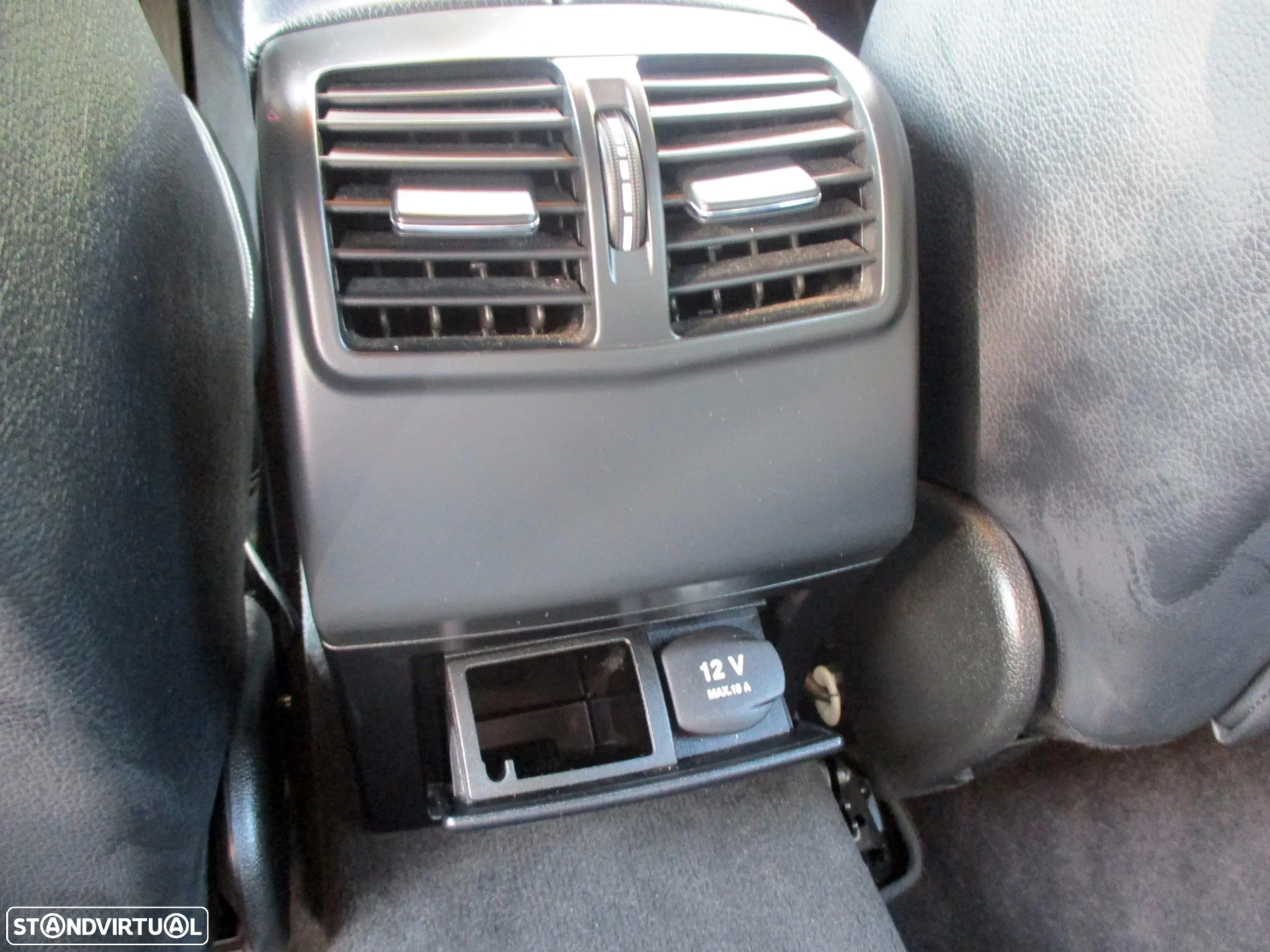 Mercedes-Benz E 220 CDi Avantgarde BlueEfficiency Auto. - 32