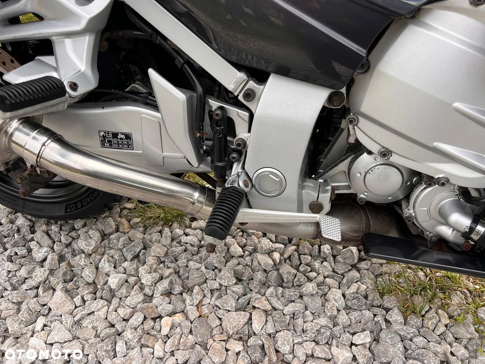 Yamaha FJR - 26