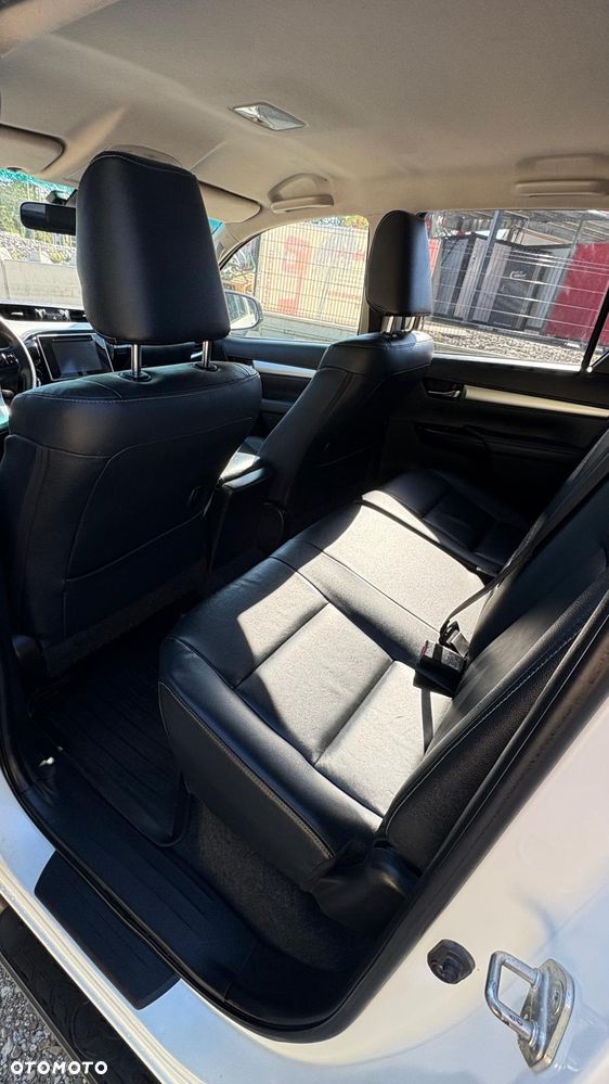 Toyota Hilux 4x4 Double Cab Autm S&S Executive - 27