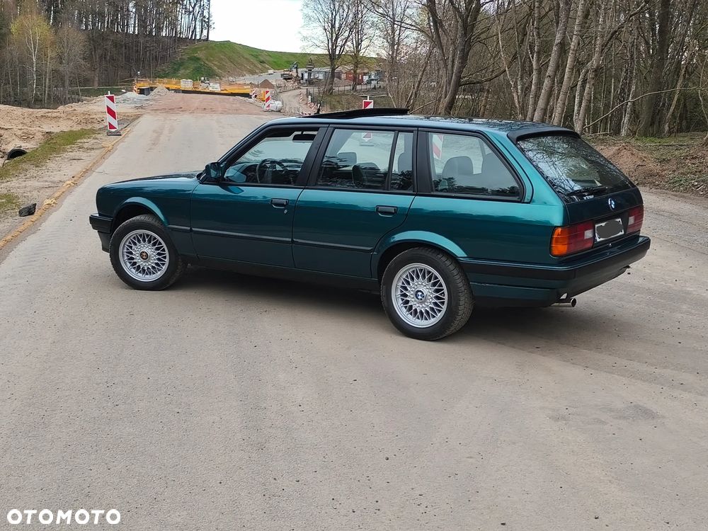 BMW Seria 3 316i - 1