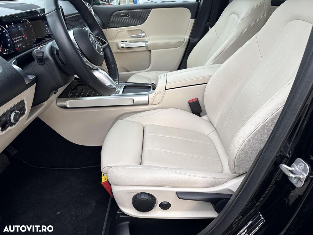 Mercedes-Benz GLB - 14