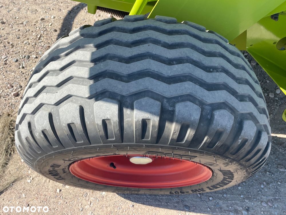 Claas Variant 180 - 8