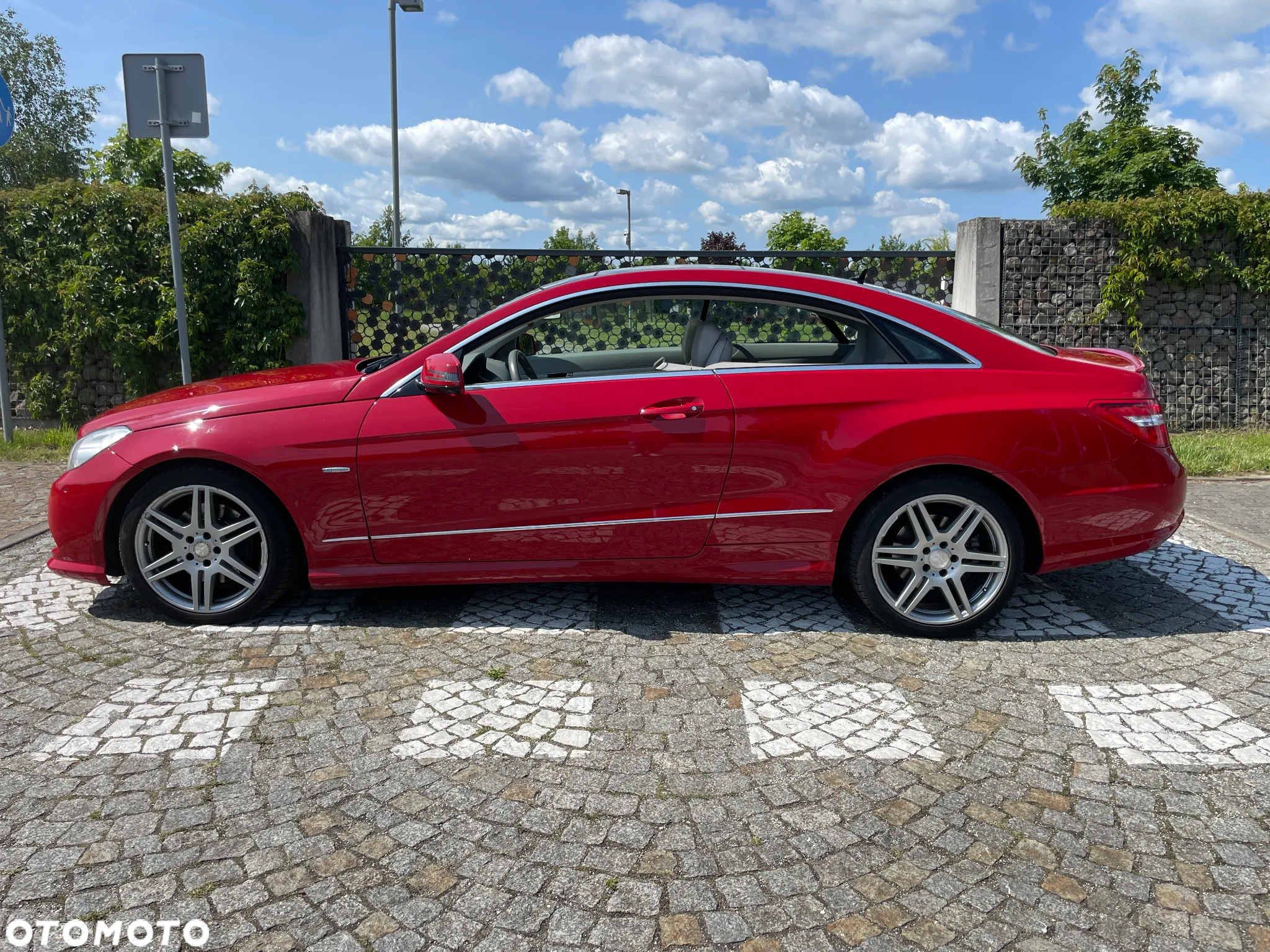 Mercedes-Benz Klasa E 250 CGI BlueEffICIENCY - 13