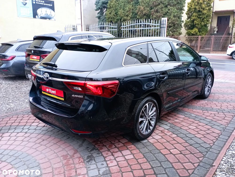 Toyota Avensis 1.8 Prestige MS - 4