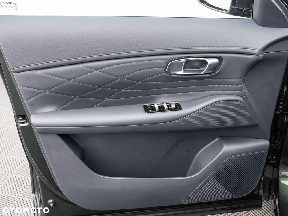 Geely Starray EM-i 1.5 PHEV Pro - 10