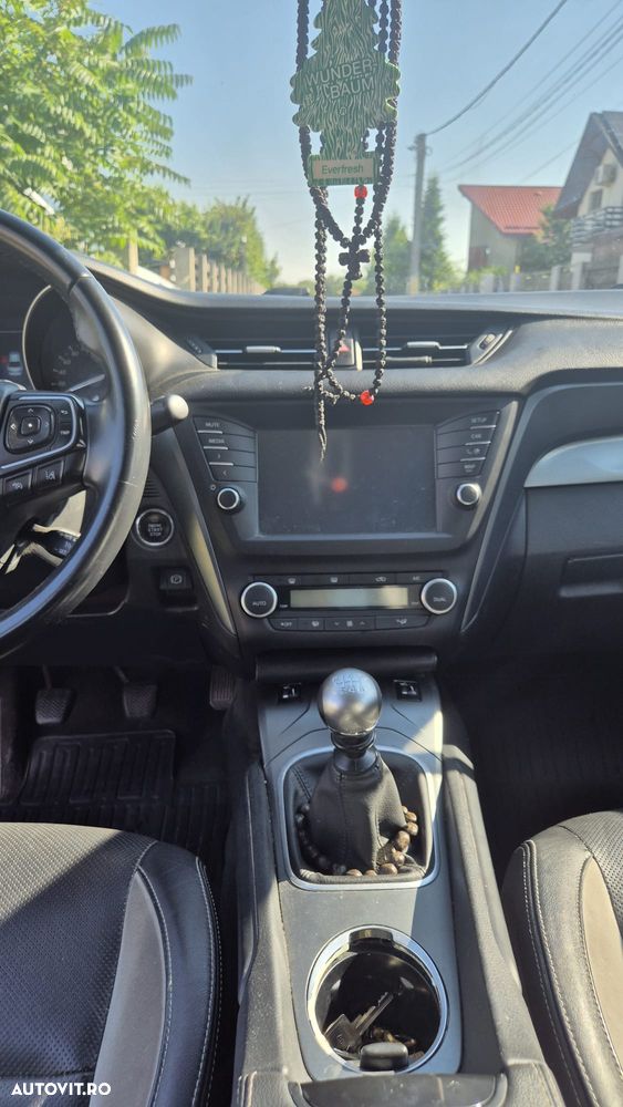 Toyota Avensis 2.0 D-4D Luxury - 7