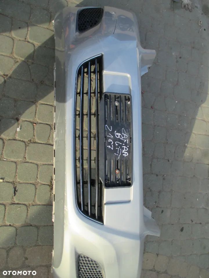 zderzak Opel Zafira B lift Z167 - 6