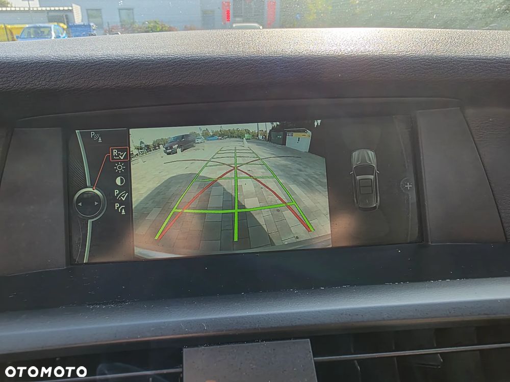 BMW X3 sDrive20i Advantage - 24