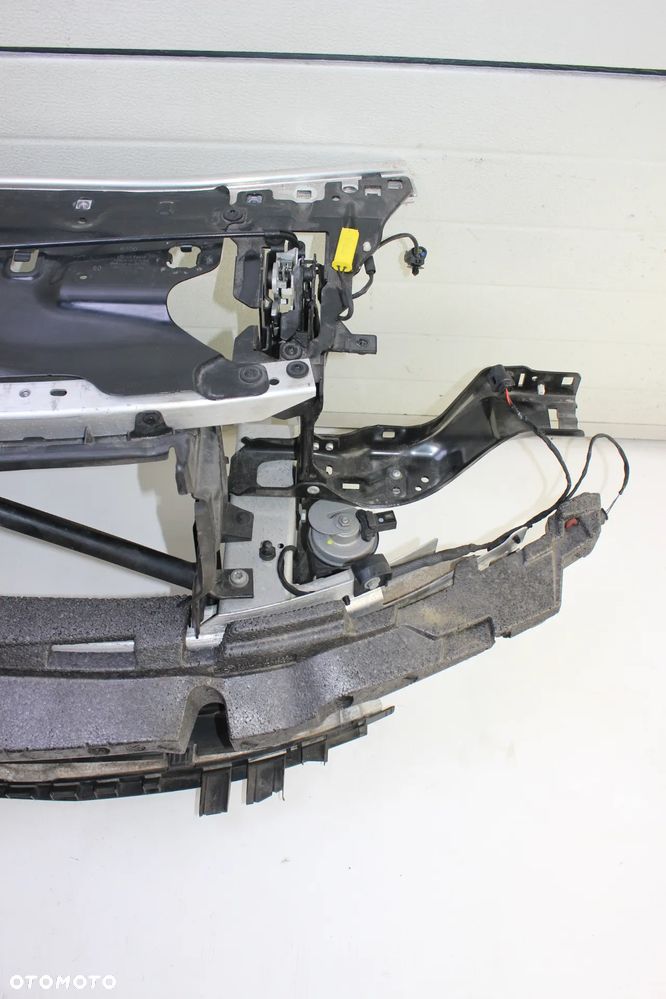 PAS PRZEDNI WZMOCNIENIE CZOŁOWE BMW G30 - 6