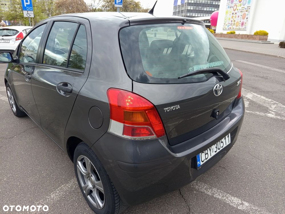Toyota Yaris 1.33 Luna - 6