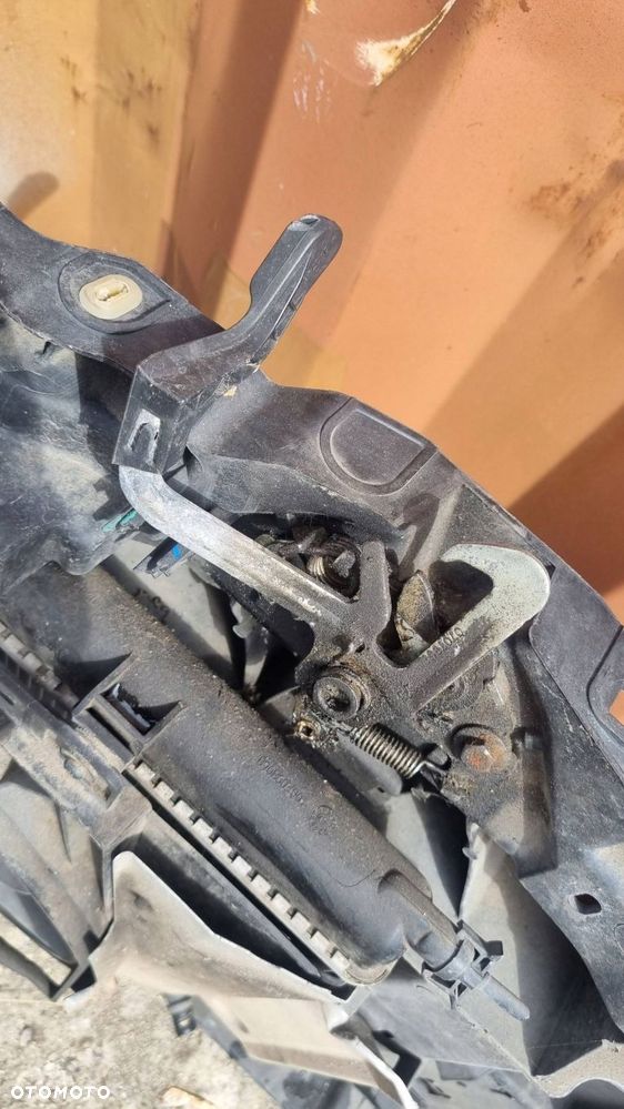 citroen c3 ii 1.2 1.4 benzyna pas przedni chłodnica wody wentylator - 12