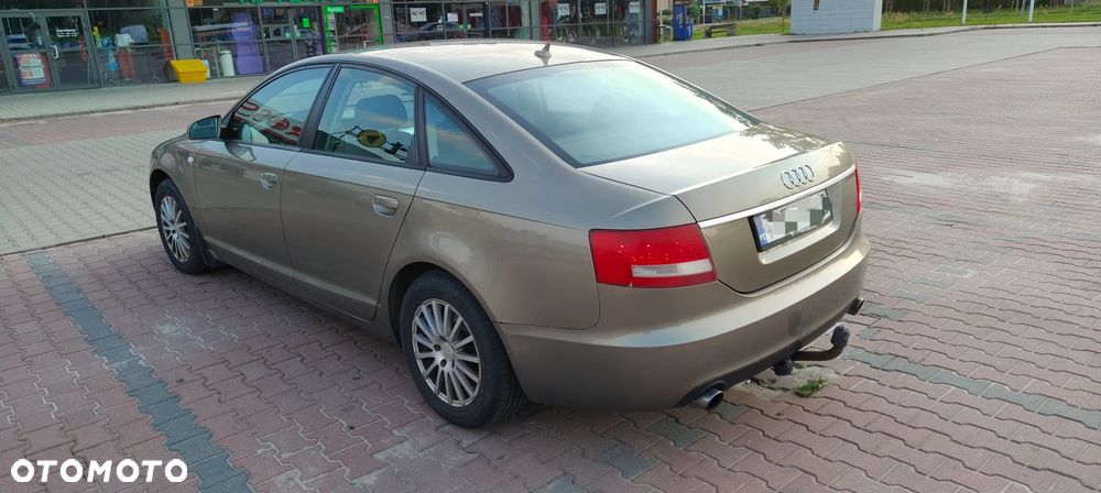Audi A6 Limousine 2.4 Quattro - 4