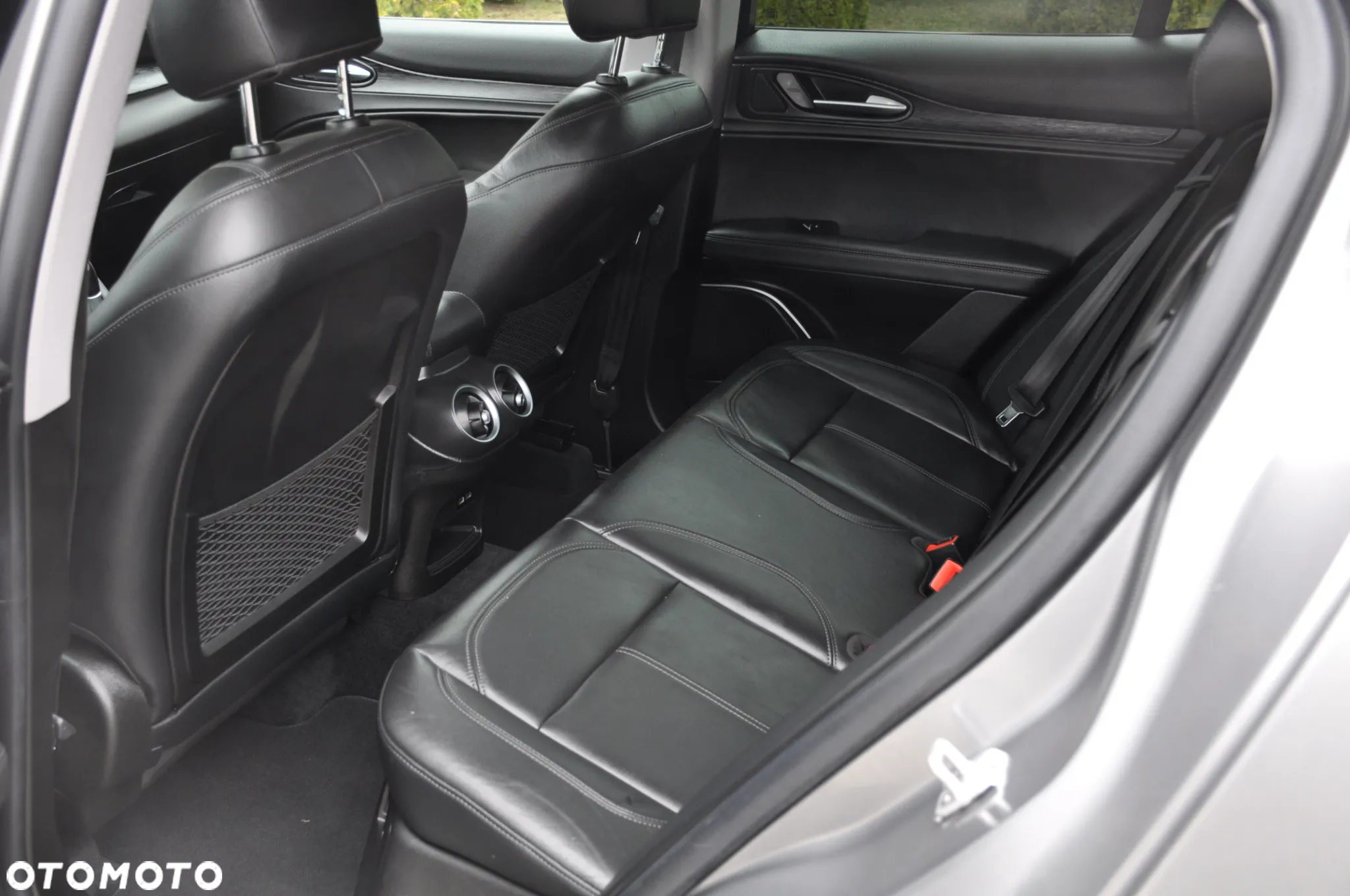 Alfa Romeo Stelvio 2.0 Turbo 16V AT8-Q4 Executive - 24