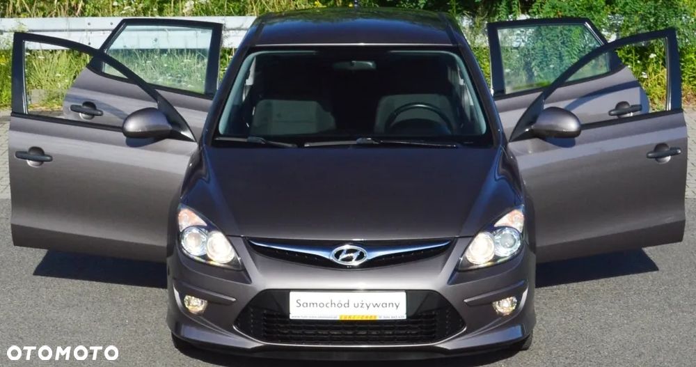 Hyundai i30 1.4 Base - 24
