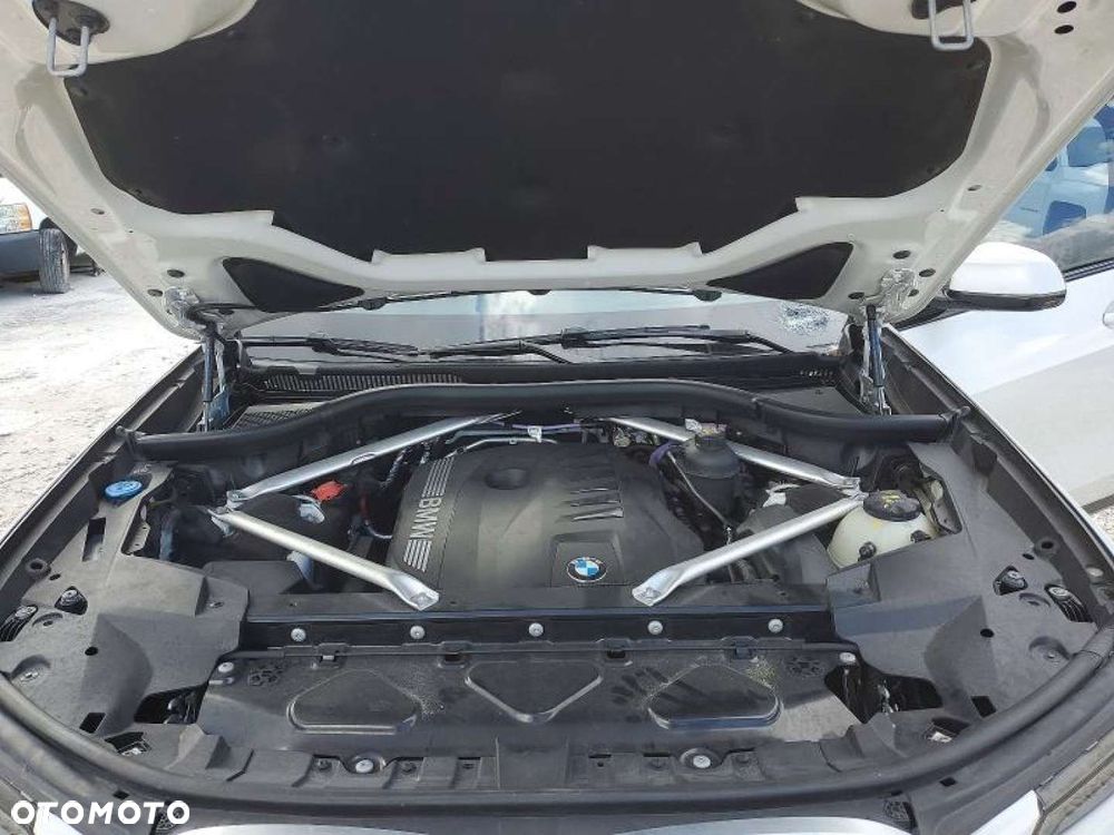 BMW X7 - 8