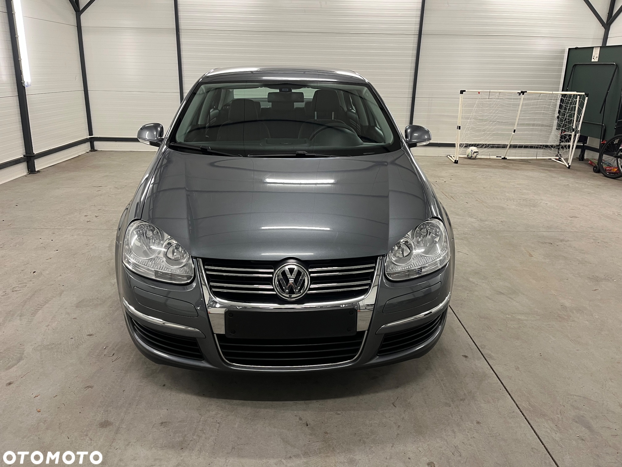 Volkswagen Jetta 1.9 TDI Comfortline - 11