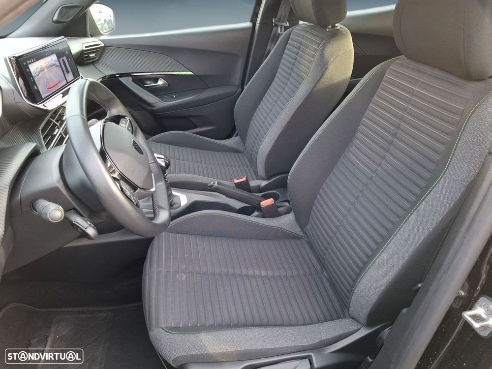 Peugeot 2008 1.2 PureTech Active — fotografia 11