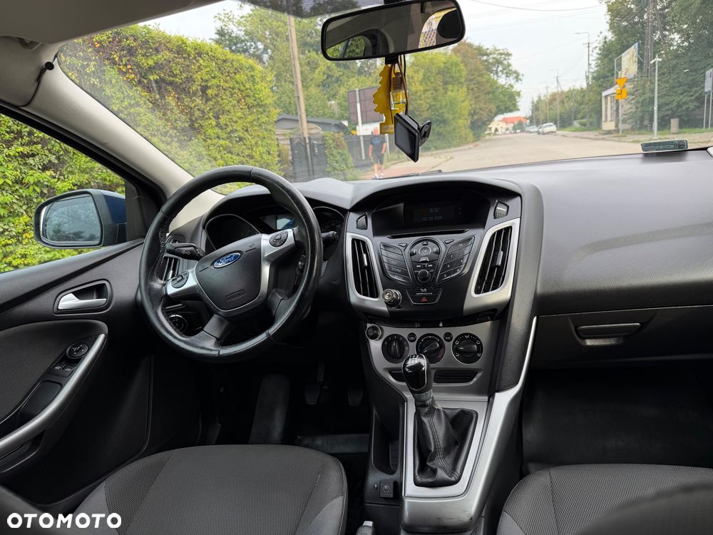 Ford Focus 1.6 FF Titanium - 8