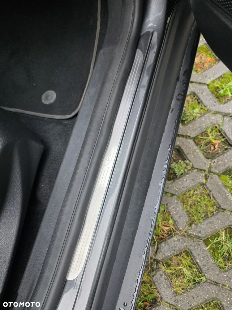 Ford Focus 2.0 TDCi SYNC Edition ASS PowerShift - 16