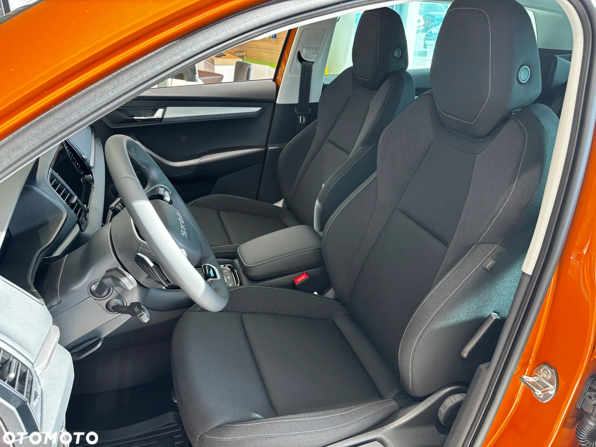 Skoda Karoq 1.5 TSI ACT Selection DSG - 13