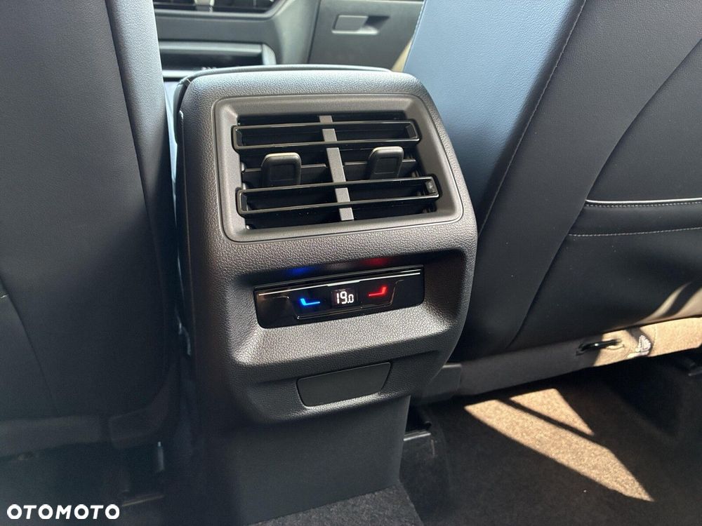 Volkswagen Tiguan - 27