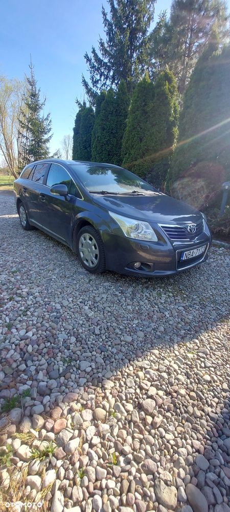 Toyota Avensis 2.0 D-4D - 1