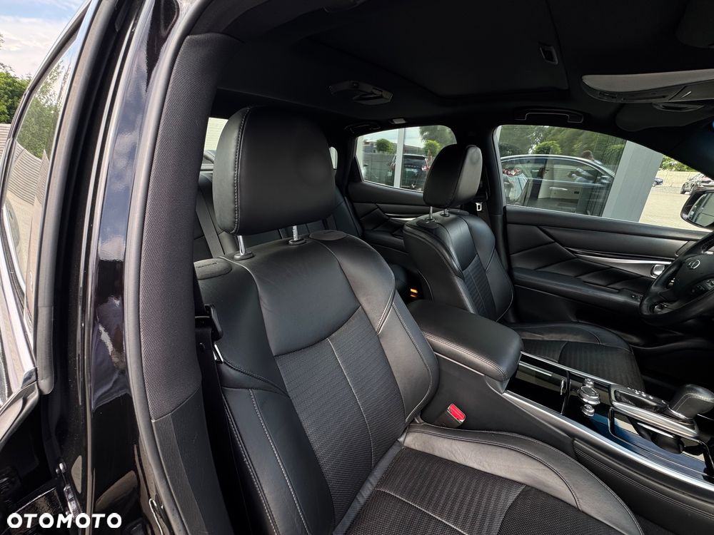 Infiniti Q70 2.2d Premium Executive - 11