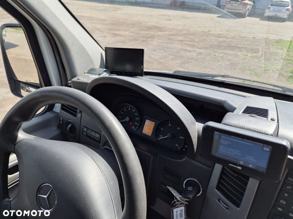 Mercedes-Benz Sprinter 906.211 7G-TRONIC Plus - 6