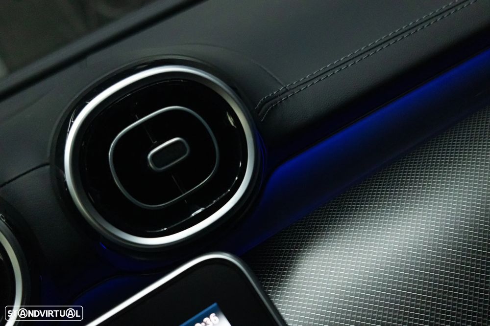 Mercedes-Benz C 300 d AMG Line - 42