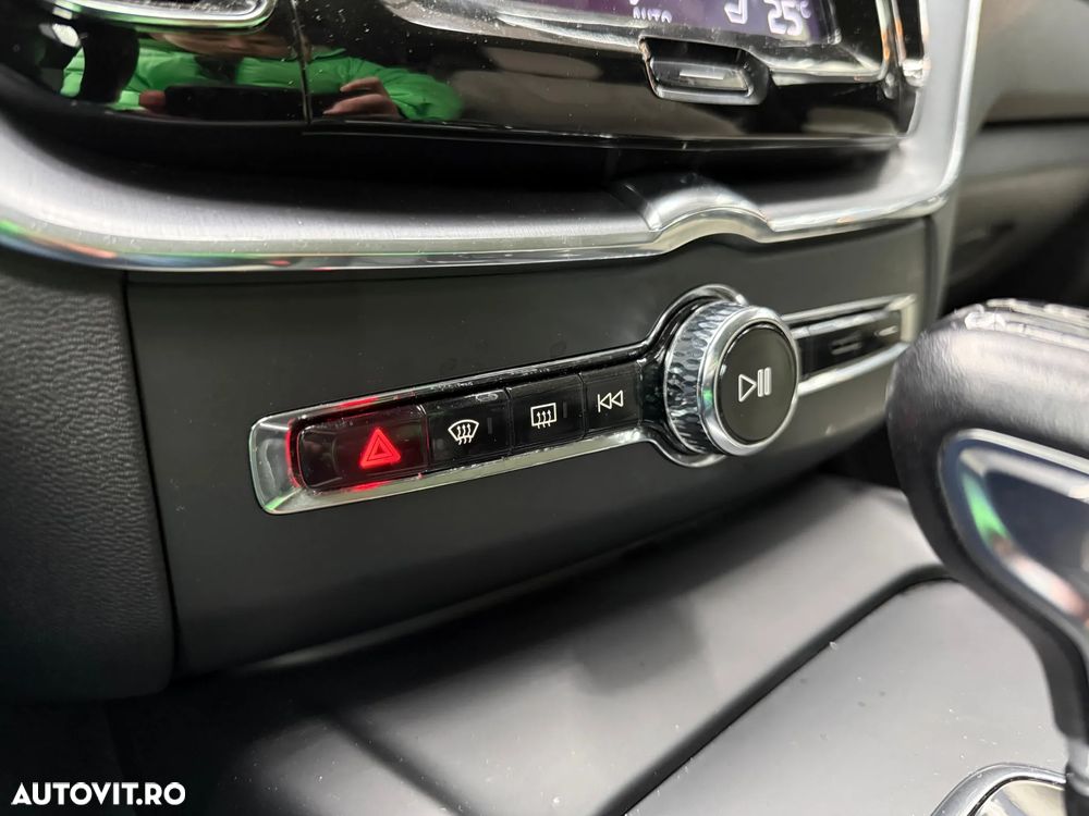 Volvo XC 60 D4 Momentum - 13