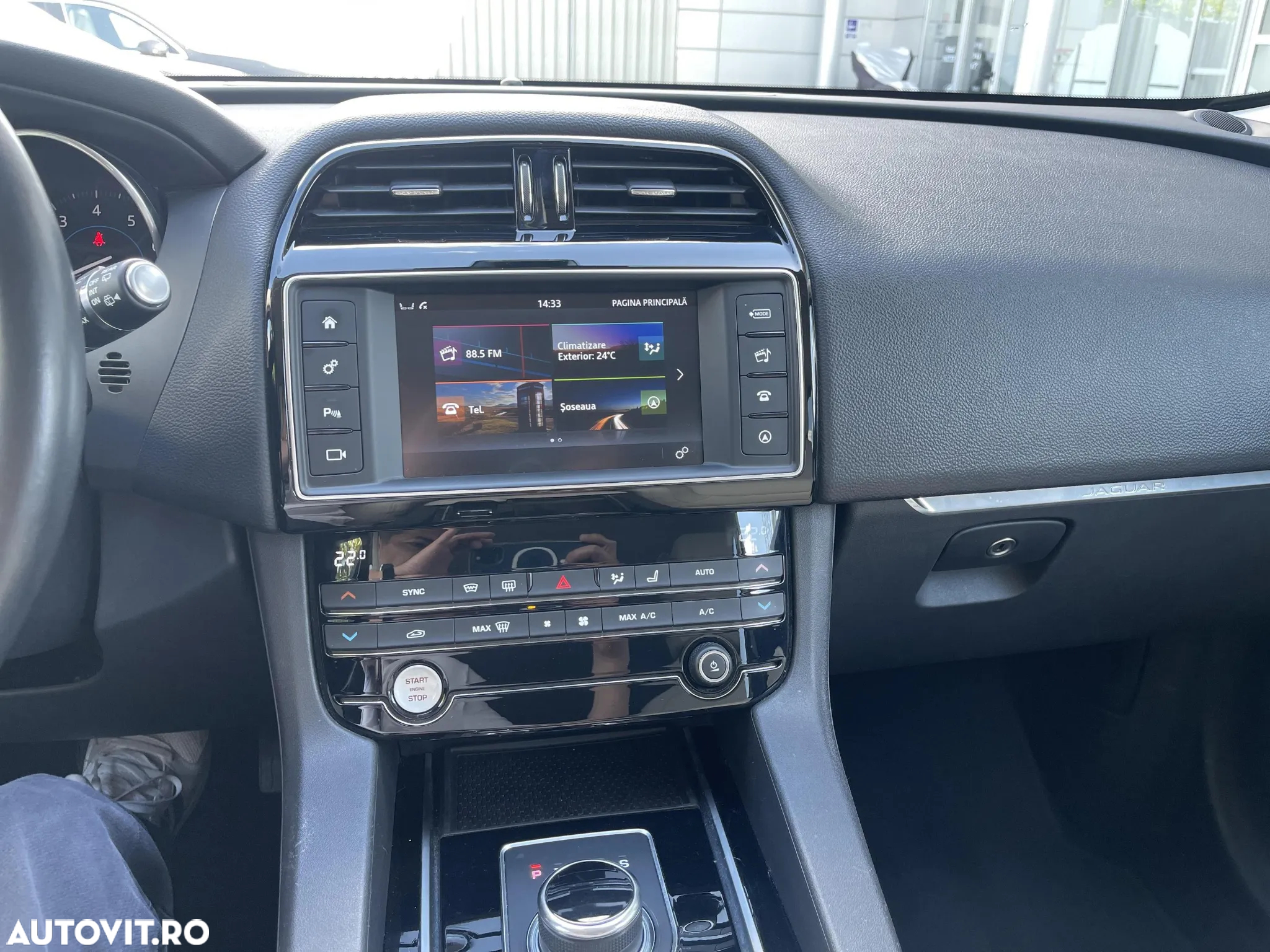 Jaguar F-Pace - 14