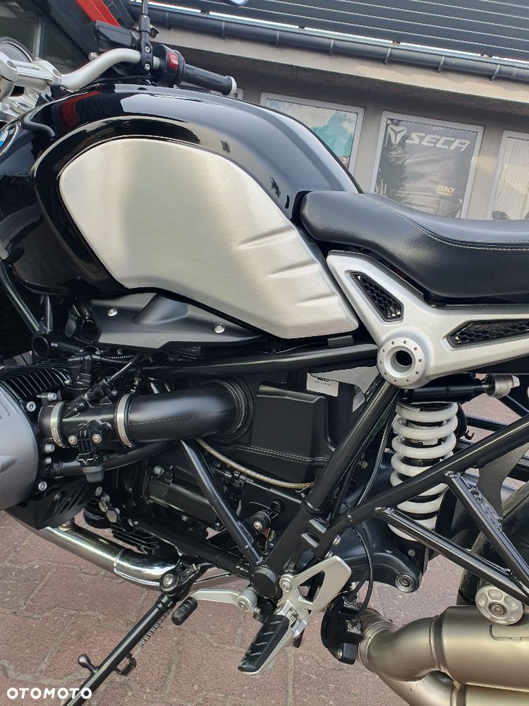 BMW R - 6