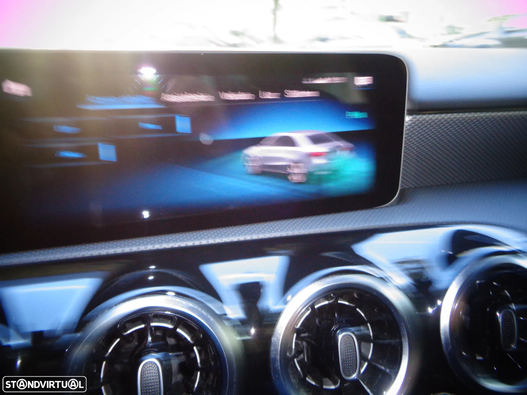 Mercedes-Benz A 180 Limousine d Style Plus Aut. - 40