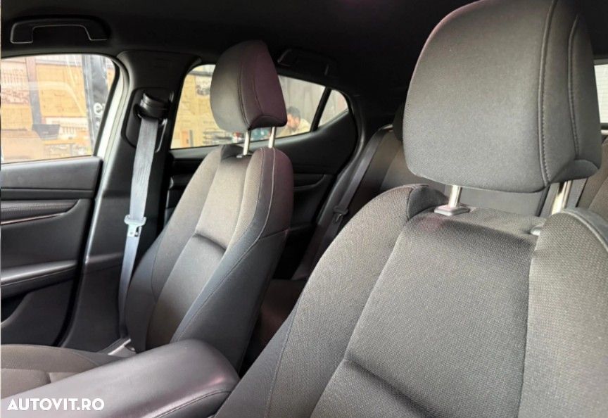 Mazda 3 G122 AT Plus - 9