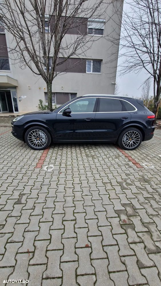 Porsche Cayenne - 10