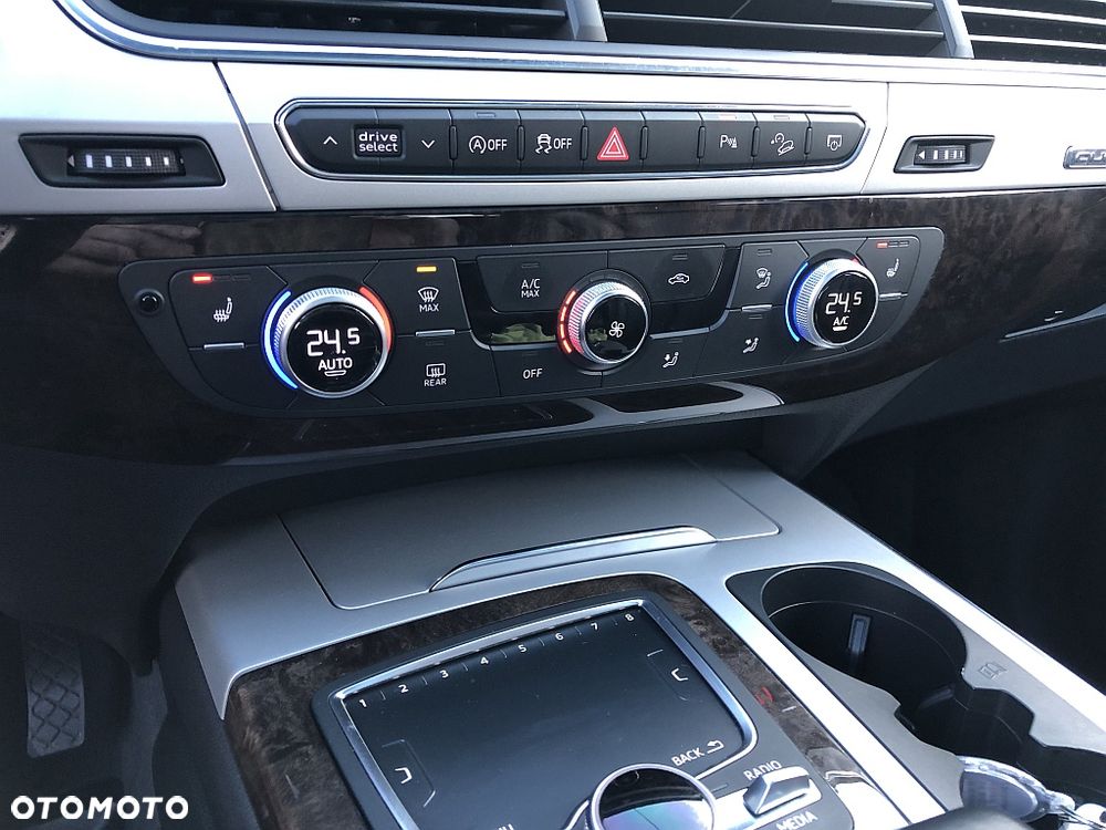 Audi Q7 - 17