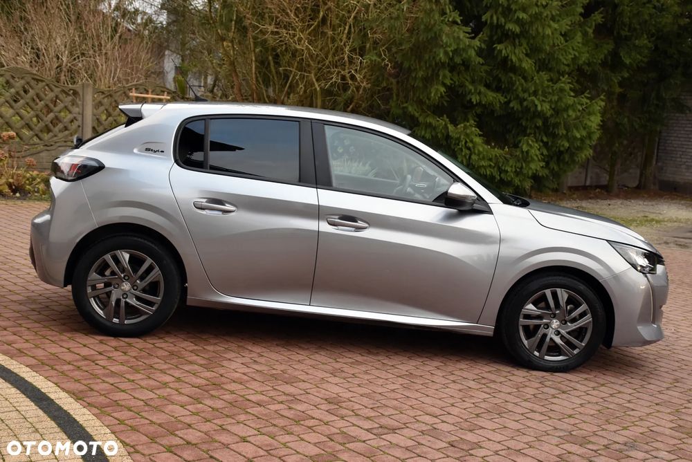 Peugeot 208 Benzin 100 Style - 14