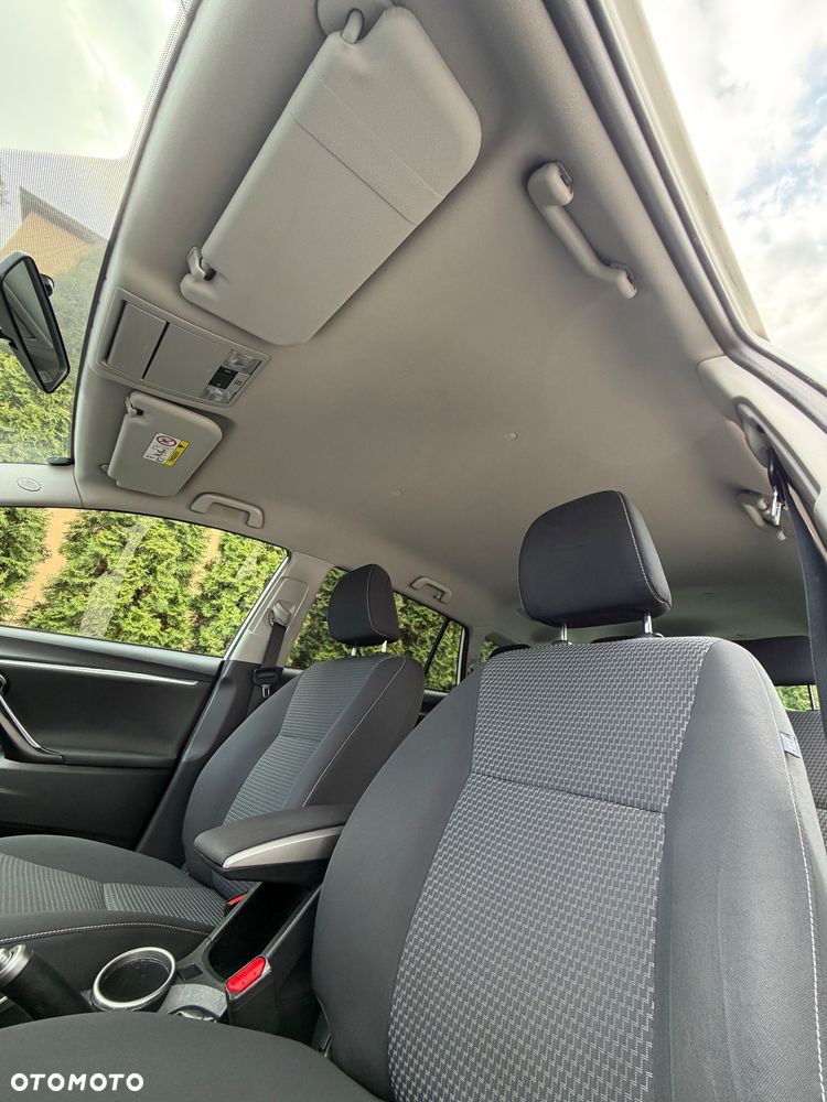 Toyota Verso 1.6 D-4D 5-Sitzer Start/Stop Skyview Edition - 16