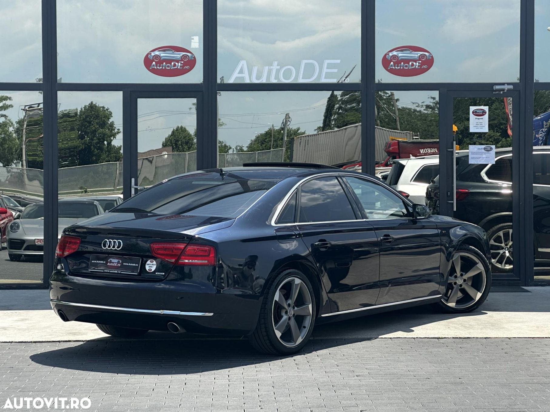 Audi A8 - 3