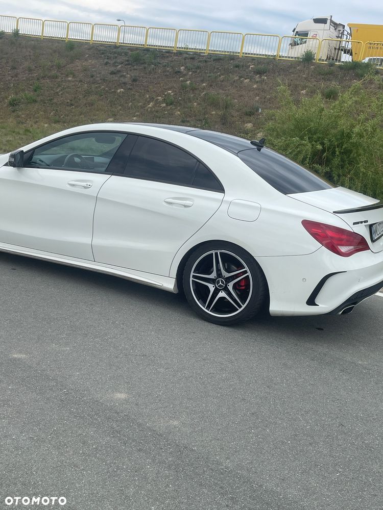 Mercedes-Benz CLA 250 7G-DCT - 20
