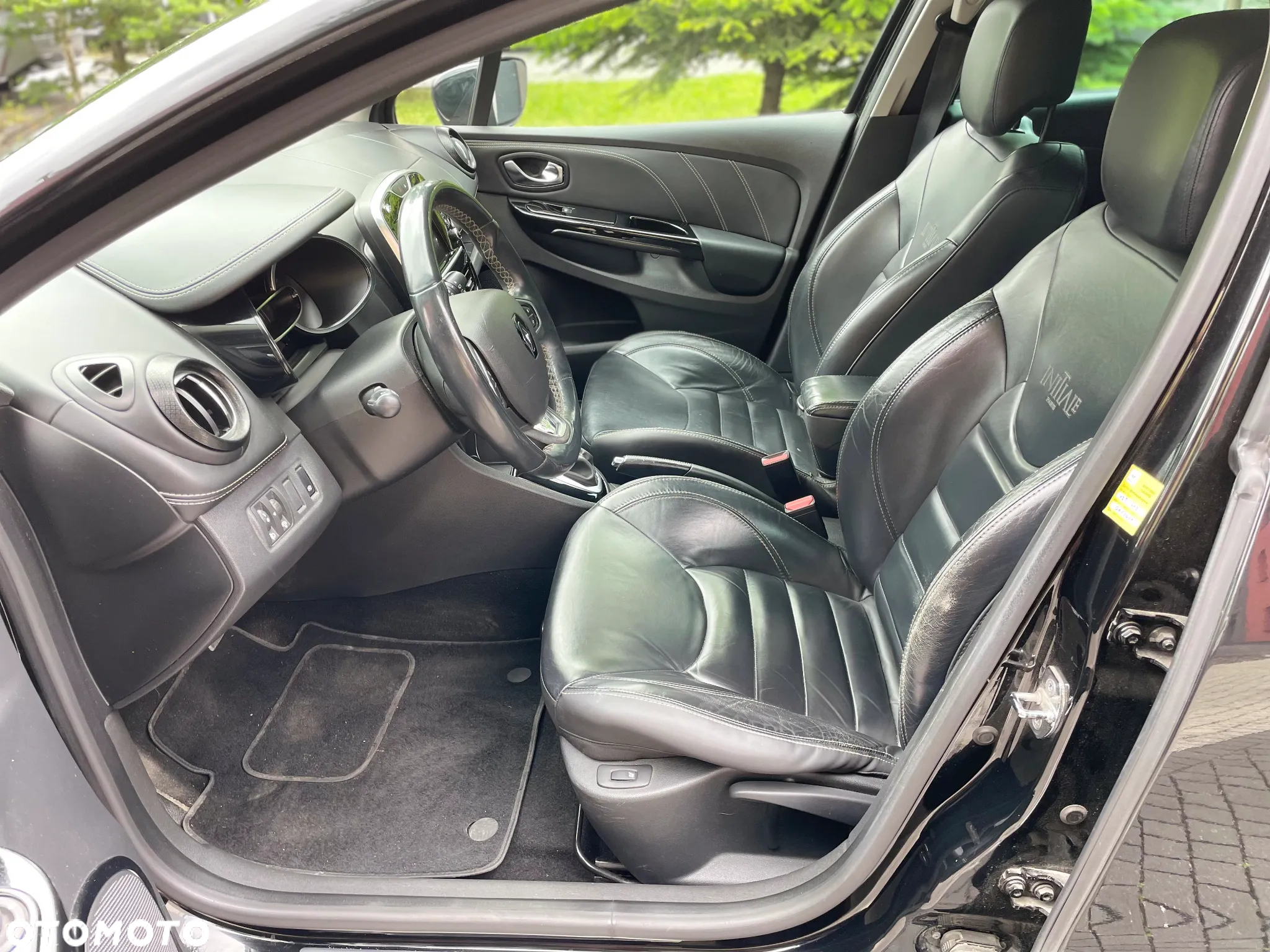 Renault Clio Energy dCi 90 Start & Stop EDC INITIALE PARIS - 12