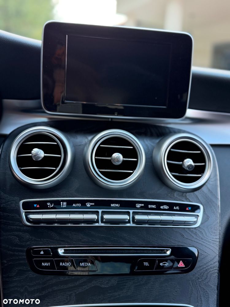 Mercedes-Benz GLC 300 4Matic 9G-TRONIC - 20