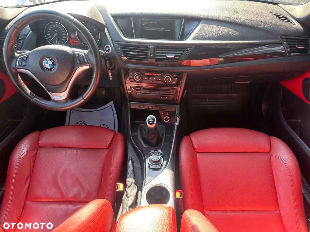 BMW X1 sDrive18d xLine - 18