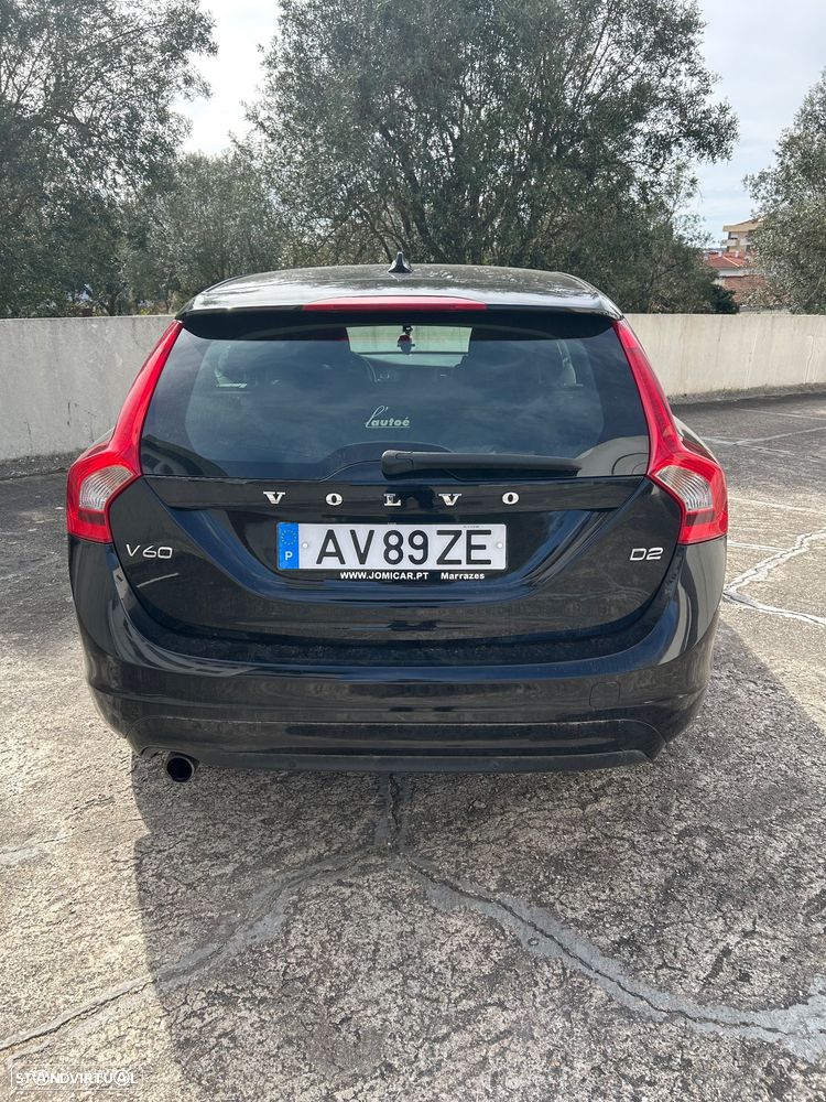 Volvo V60 1.6 D2 Drive Kinetic Start/Stop - 2