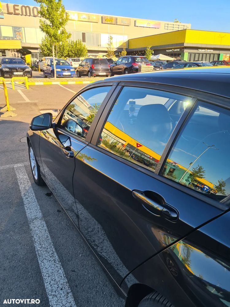 BMW Seria 1 116i Aut. - 30