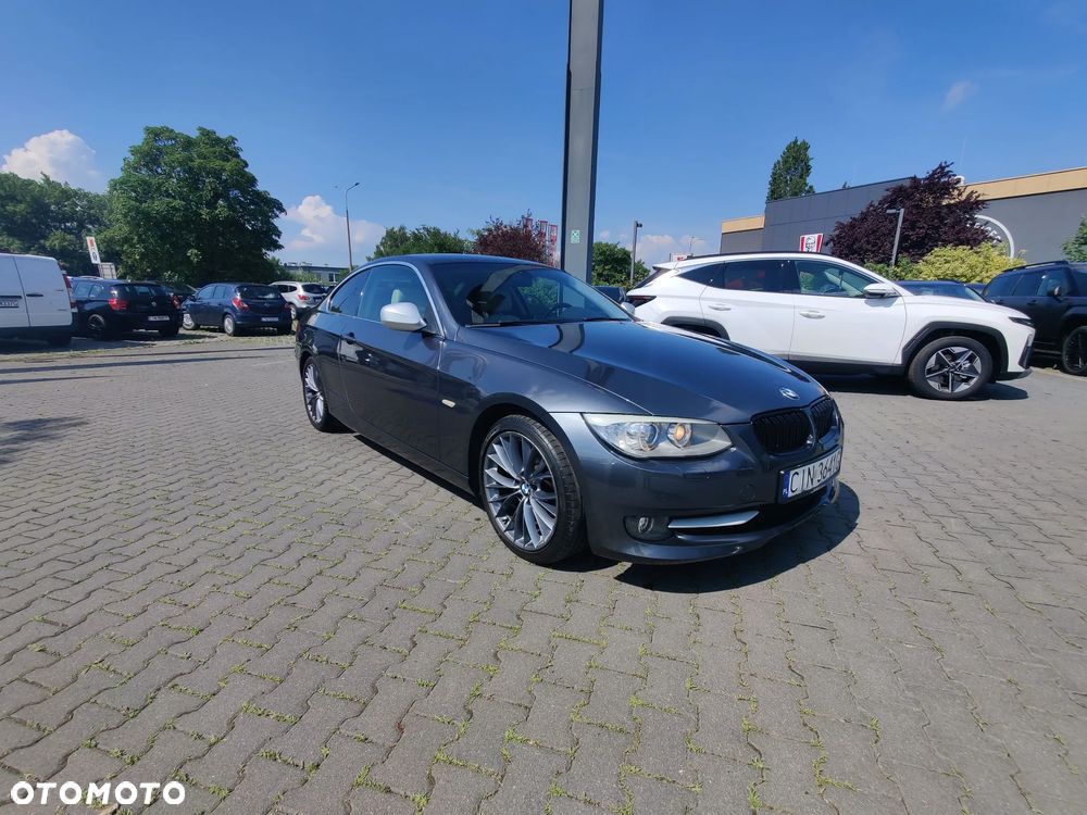 BMW Seria 3 318i Edition Exclusive - 7