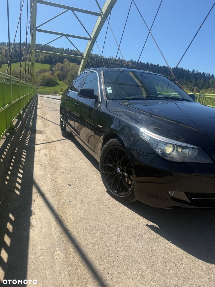 BMW Seria 5 530d xDrive - 4